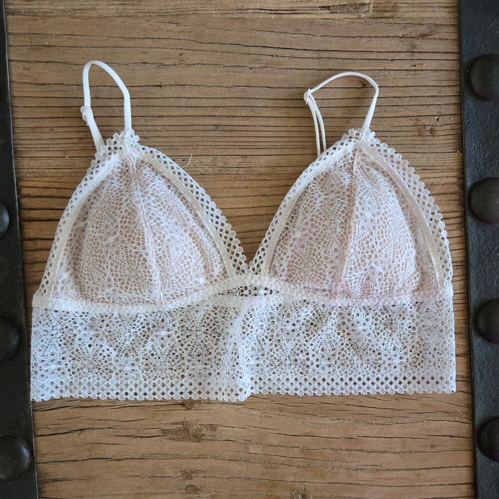 Victoria's Secret White Lacie Unlined Triangle Lace Bralette Size M New